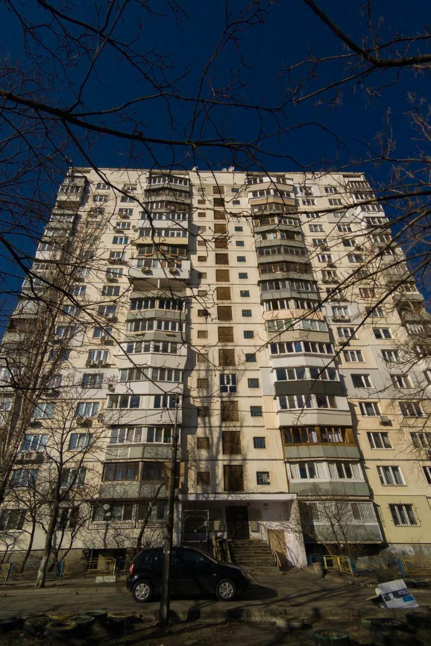 Kvartirkoff Na Geroev Dnepra 38 B Kiev Esterno foto